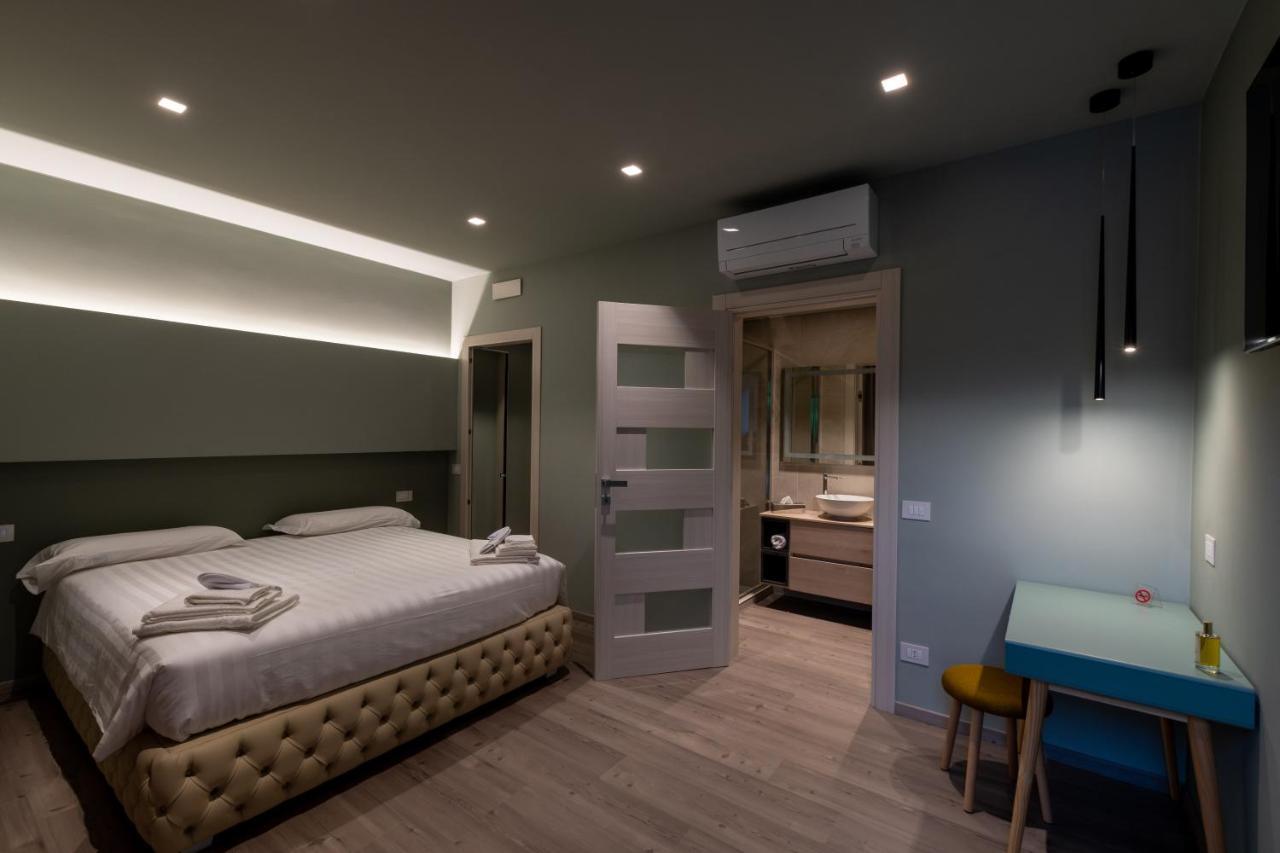 Divino Rooms Deluxe Sabbio Chiese Esterno foto