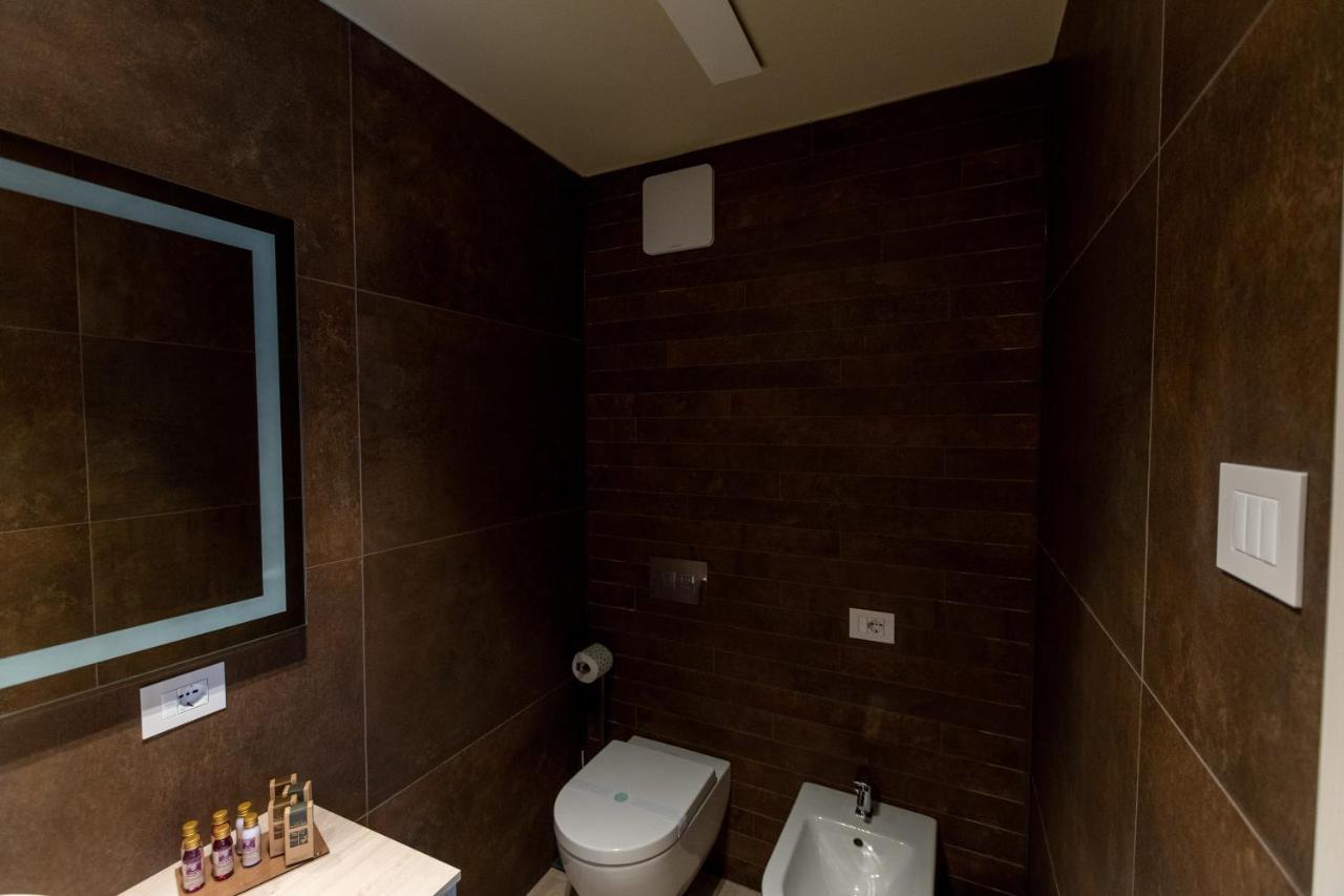 Divino Rooms Deluxe Sabbio Chiese Esterno foto