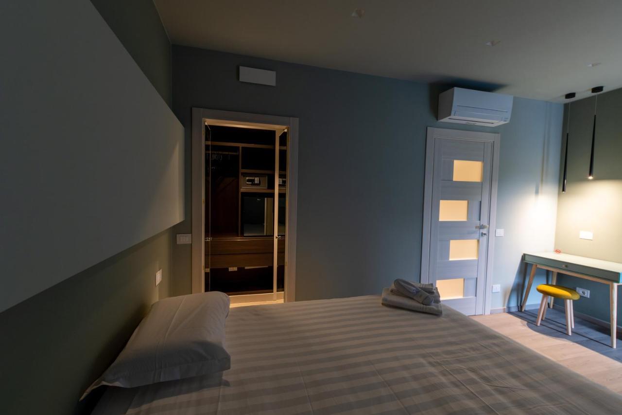 Divino Rooms Deluxe Sabbio Chiese Esterno foto