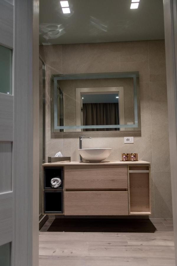 Divino Rooms Deluxe Sabbio Chiese Esterno foto